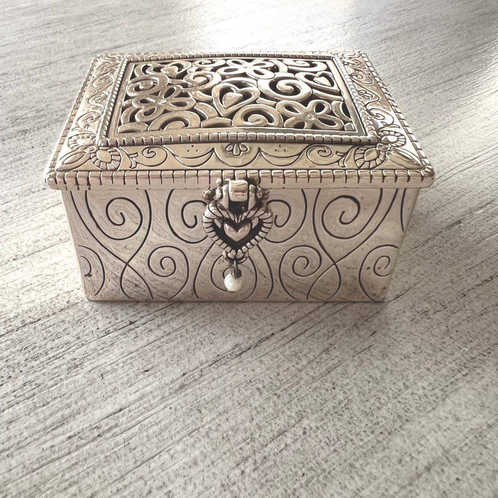 Brighton Lacie Daisy Silver Plated Filigree Trinket Box Enamel Lining Pearl